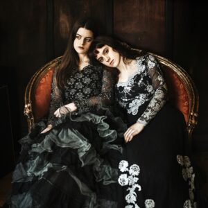 TLR Live Online: Charm of Finches (AU)