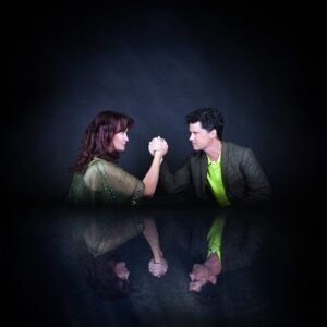 TLR Live Online: Kathryn Roberts & Sean Lakeman (UK)