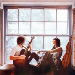 Hannah Sanders & Ben Savage (ENG)