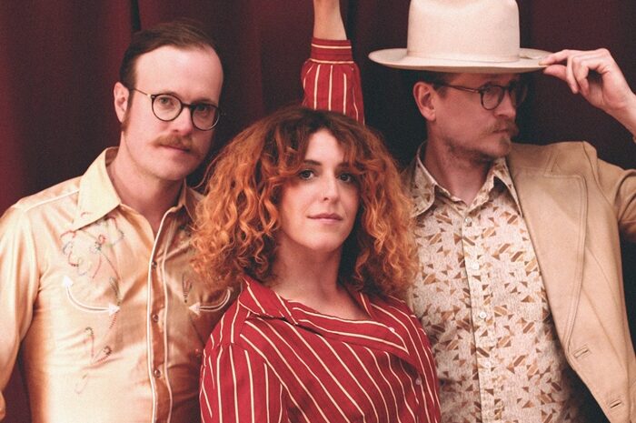 Lauren Housley & The Northern Cowboys (ENG)