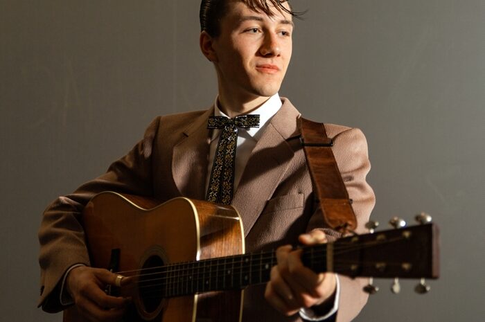 Jake Vaadeland & The Sturgeon River Boys (CAN)